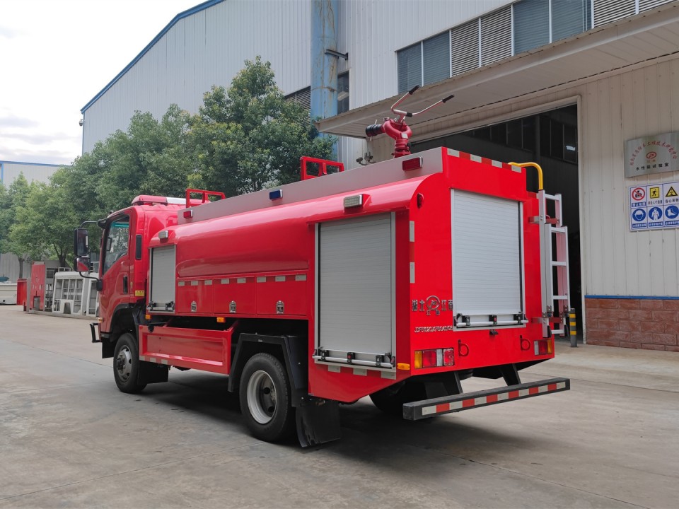 慶鈴水罐消防車(chē)（4.5噸）圖片