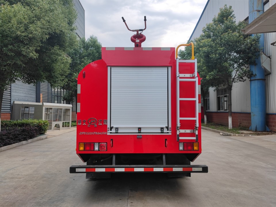 慶鈴水罐消防車(chē)（4.5噸）圖片